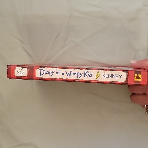 Diary of a Wimpy Kid, 217 pages. Hardback book. Used but still in great shape. - Picture 4 of 8